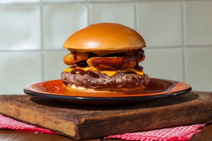 N3 — hambúrguer com onion rings