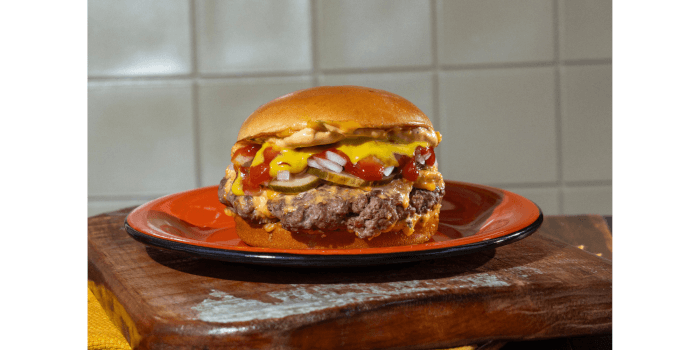 N7 — hambúrguer clássico